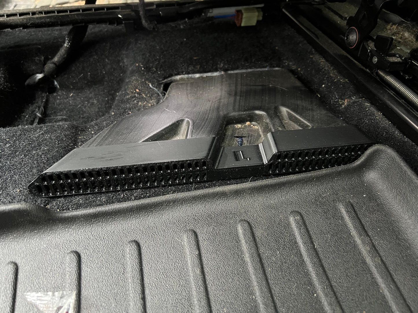 DIGITAL DOWNLOAD for Protective grill for the rear under seat heating vent for VW ID.4 to 3D print at home
