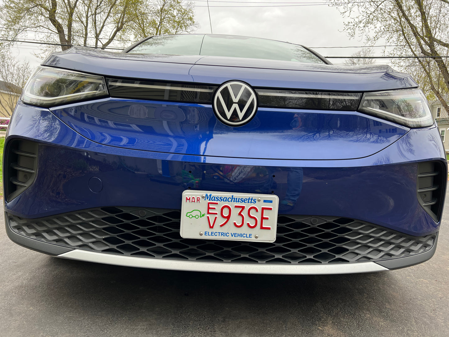 No drilling license plate mounting bracket for Volkswagen VW ID.4. Must have if you want to prevent drilling holes in front bumper. Improves the look of your ID.4. ID.4 must have mod.